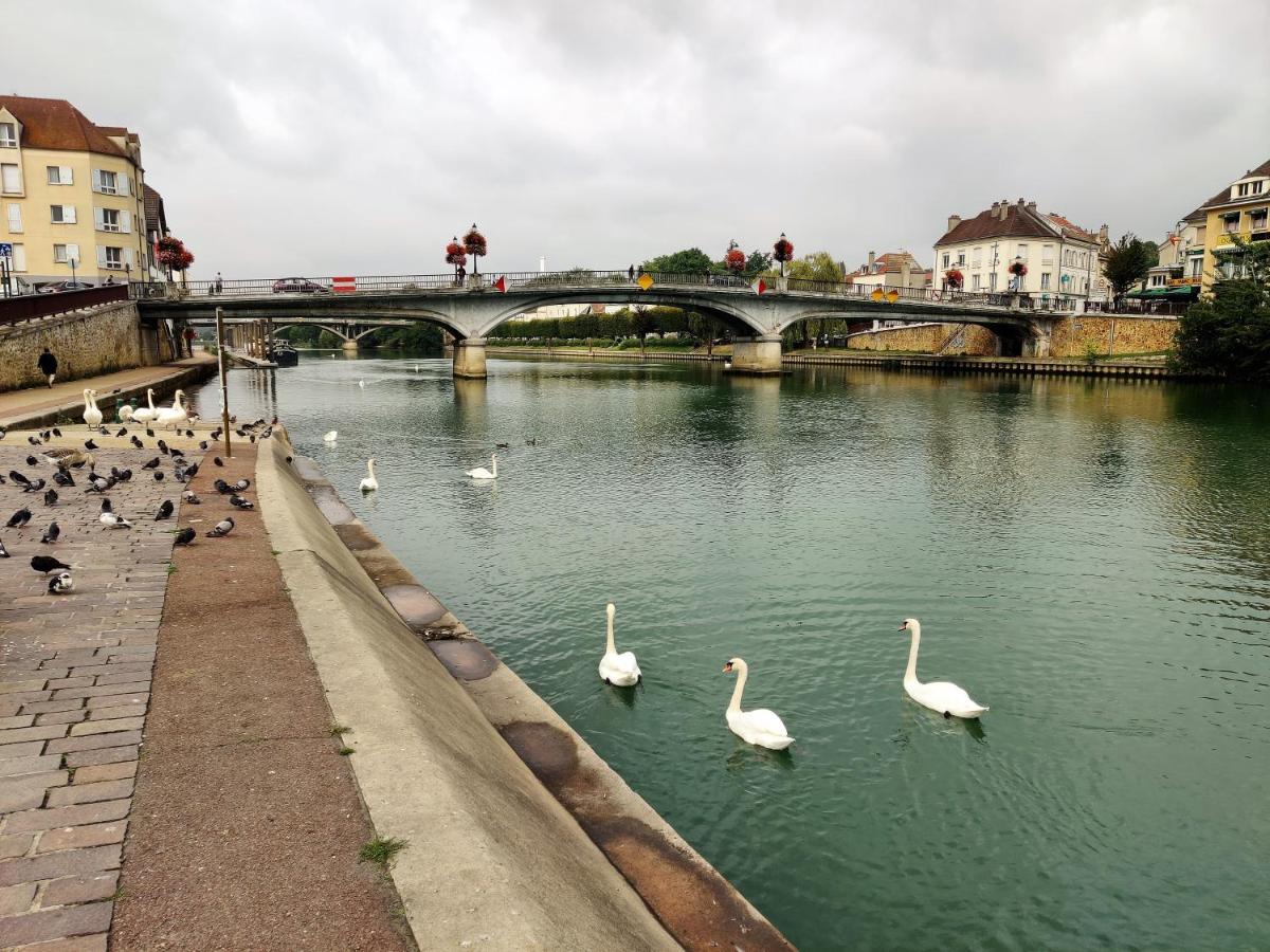 Charmant 2 Pieces A Quelques Minutes De Disneyland. Lagny Exterior foto